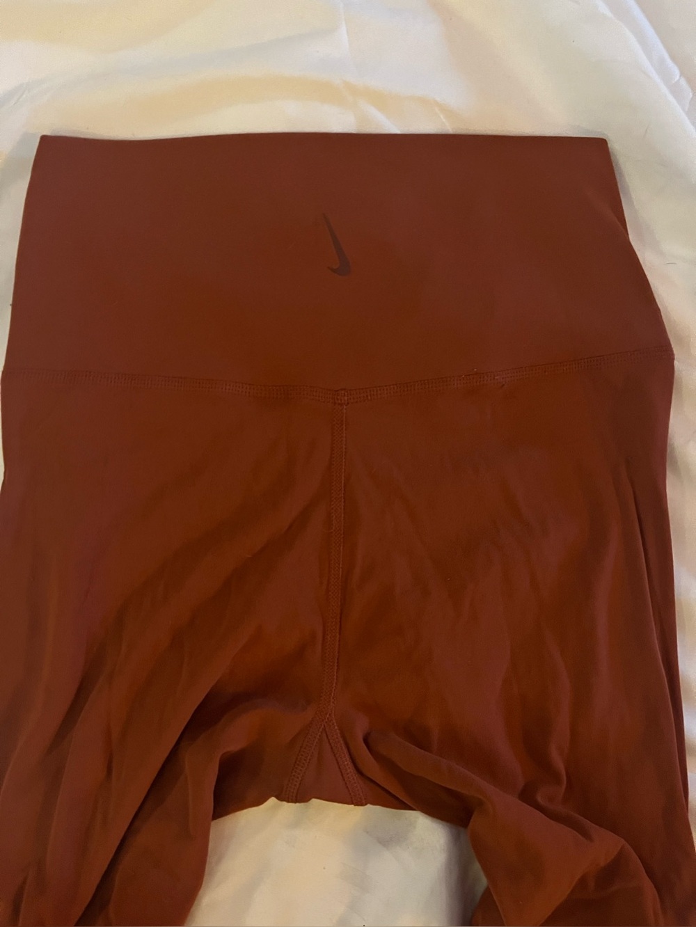Nike High-Waist Leggings in Deep Rust M Dri Fit